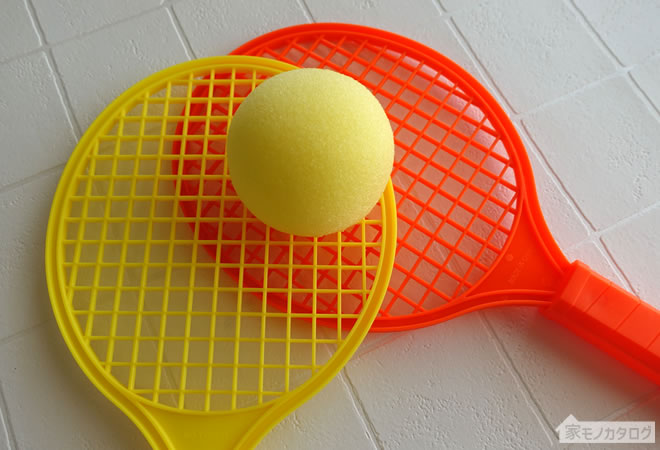 ダイソーのテニスセットの画像