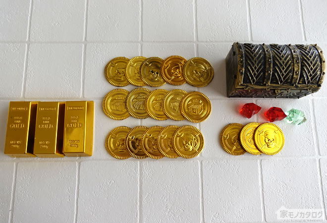 100均で売っているおもちゃの金貨・金塊の商品一覧画像