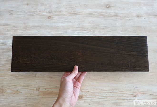セリアで売っている木板・焼き目付45cm×12cmの画像