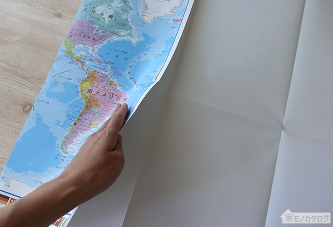 ダイソーの世界地図のポスターの画像