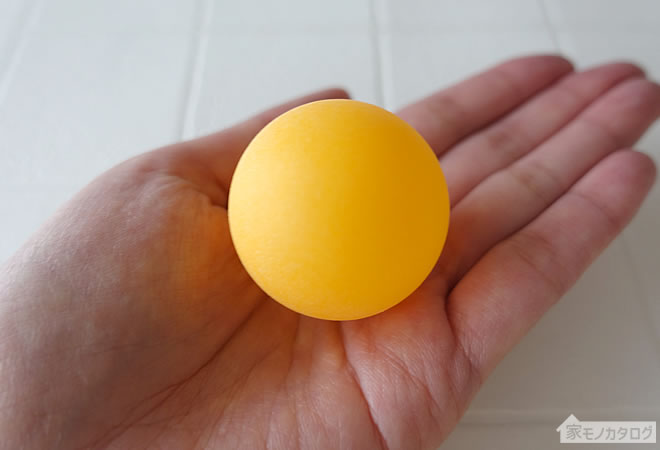 ダイソーのプラ製卓球ボールの画像