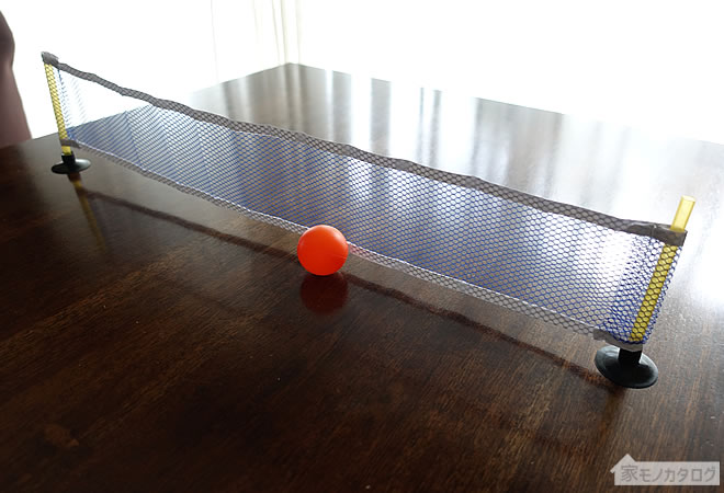 ダイソーのミニ卓球用ネットセットの画像