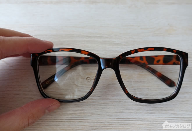 ダイソーのボストン伊達眼鏡の画像