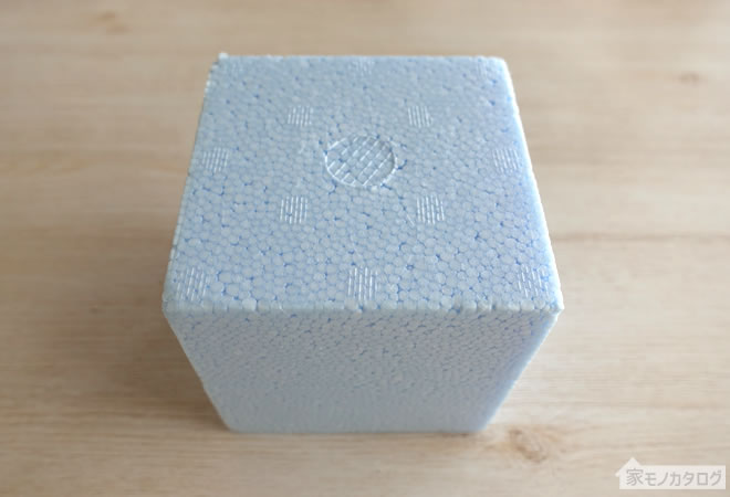ダイソーの立方体100角発泡パーツの画像