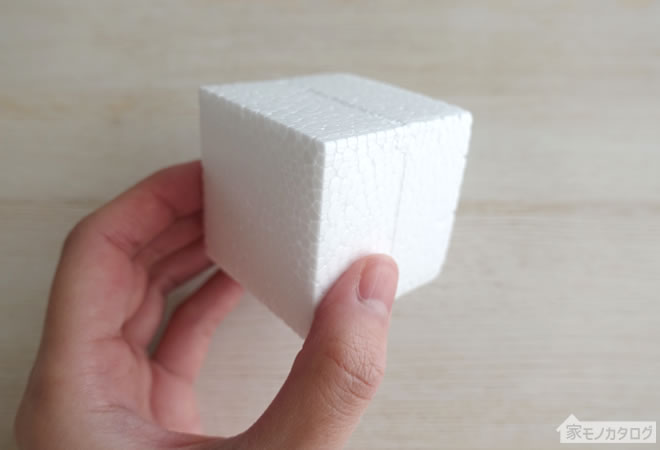 ダイソーの立方体50角発泡パーツの画像