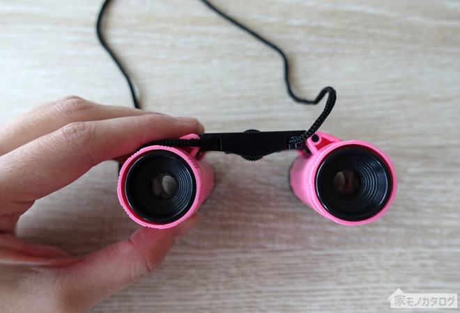 セリアで売っているネックストラップ付き双眼鏡の画像