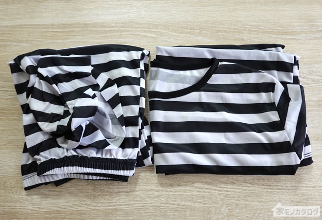 ダイソーで売っている大人用コスプレ衣装の囚人服の画像