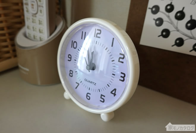 100均の目覚まし時計・置き時計・掛け時計の商品一覧。ダイソーとセリアで100円から