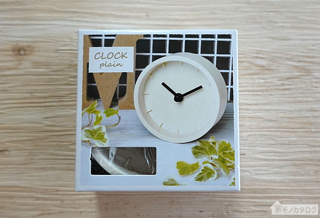 セリアで売っている置時計プレーンの画像