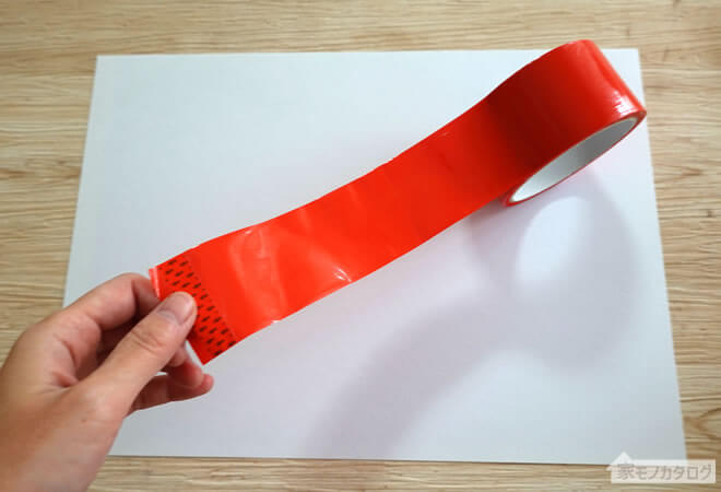 セリアで売っている識別梱包用カラーOPPテープ・赤の画像