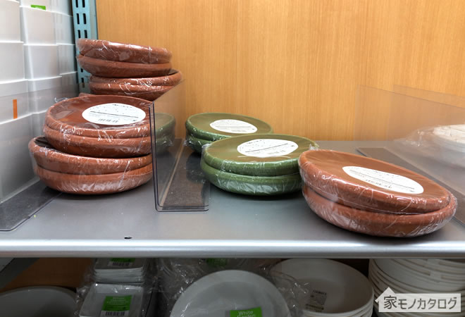 ダイソーの竹製ポット皿・バンブー鉢皿売り場の画像